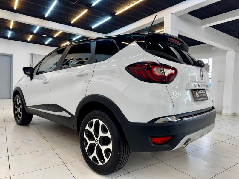 RENAULT CAPTUR INTENSE 1.3 TURBO CVT - 2022