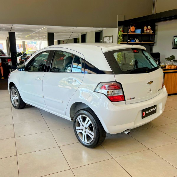 CHEVROLET AGILE 1.4 LTZ 2013/2013 JOÃO CARROS MULTIMARCAS GUAPORÉ / Carros no Vale