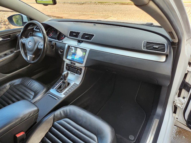 VOLKSWAGEN PASSAT HIGHLINE 2.0 T 2011/2012 TS VEÍCULOS ANTA GORDA / Carros no Vale