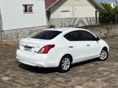 NISSAN VERSA SL 1.6 16V FLEX FUEL 4P MEC. 2014/2014 BOSCO AUTOMÓVEIS GUAPORÉ / Carros no Vale