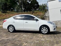 NISSAN VERSA SL 1.6 16V FLEX FUEL 4P MEC. 2014/2014 BOSCO AUTOMÓVEIS GUAPORÉ / Carros no Vale