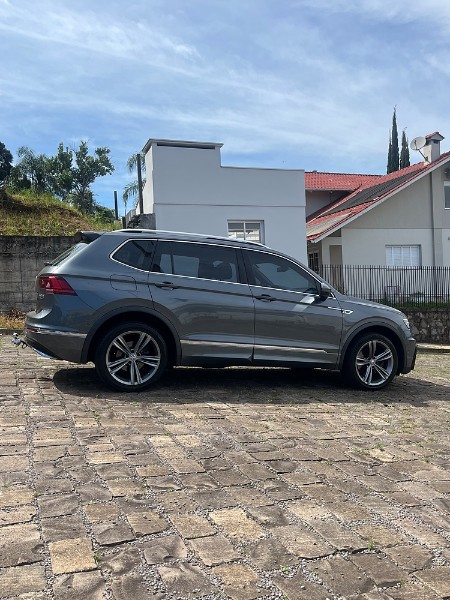 VOLKSWAGEN TIGUAN 2.0 350 TSI RLINE ALLSPACE 2019/2019 BOSCO AUTOMÓVEIS GUAPORÉ / Carros no Vale
