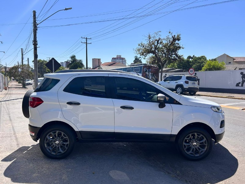 FORD ECOSPORT FREESTYLE 1.6 16V FLEX 5P 2017/2017 LS MULTIMARCAS VENÂNCIO AIRES / Carros no Vale FORD ECOSPORT FREESTYLE 1.6 16V FLEX 5P 2017/2017 LS MULTIMARCAS VENÂNCIO AIRES / Carros no Vale