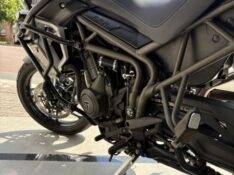 TRIUMPH TIGER 800 /2020 DE CONTO AUTOMÓVEIS SARANDI / Carros no Vale