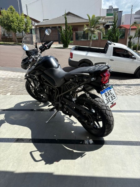 TRIUMPH TIGER 800 /2020 DE CONTO AUTOMÓVEIS SARANDI / Carros no Vale TRIUMPH TIGER 800 /2020 DE CONTO AUTOMÓVEIS SARANDI / Carros no Vale