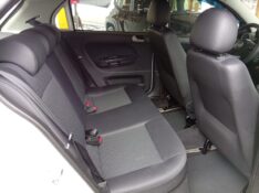 VOLKSWAGEN GOL CITY 1.6 2014/2015 ALTERNATIVA VEÍCULOS LAJEADO / Carros no Vale