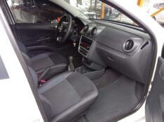 VOLKSWAGEN GOL CITY 1.6 2014/2015 ALTERNATIVA VEÍCULOS LAJEADO / Carros no Vale