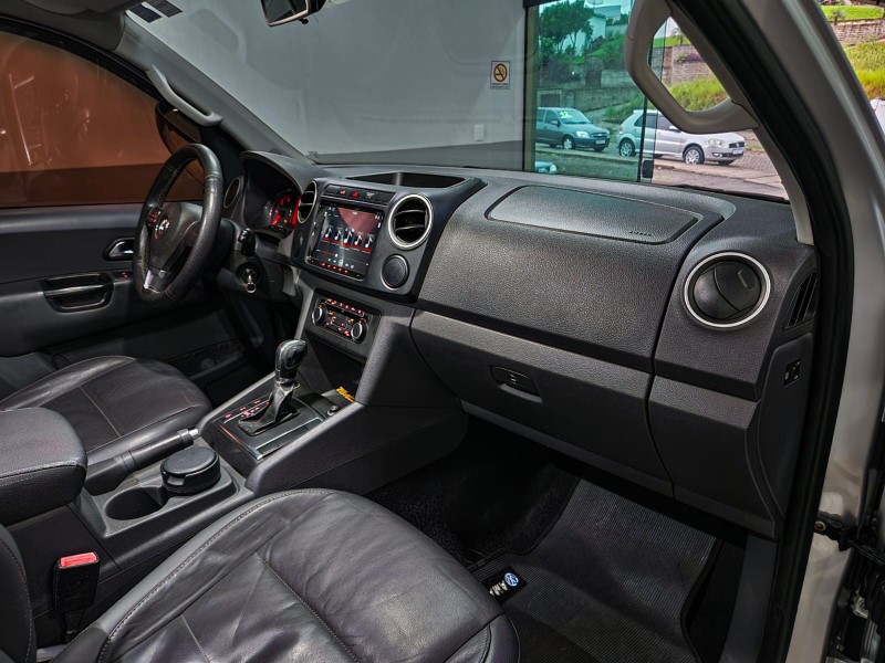 VOLKSWAGEN AMAROK HIGH.CD 2.0 16V TDI 4X4 DIES AUT 2012/2012 TS VEÍCULOS ANTA GORDA / Carros no Vale
