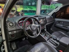 VOLKSWAGEN AMAROK HIGH.CD 2.0 16V TDI 4X4 DIES AUT 2012/2012 TS VEÍCULOS ANTA GORDA / Carros no Vale
