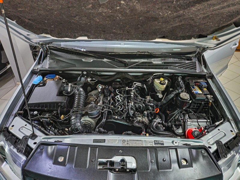 VOLKSWAGEN AMAROK HIGH.CD 2.0 16V TDI 4X4 DIES AUT 2012/2012 TS VEÍCULOS ANTA GORDA / Carros no Vale