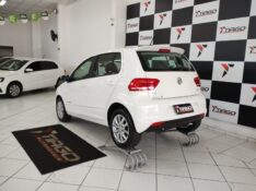 VOLKSWAGEN FOX COMFORTLINE 1.6 2015/2015 TIAGO AUTOMÓVEIS VENÂNCIO AIRES / Carros no Vale