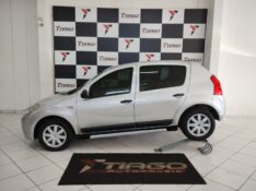 RENAULT SANDERO 1.6 EXPRESSION 8V FLEX 4P MANUAL 2010/2010 TIAGO AUTOMÓVEIS VENÂNCIO AIRES / Carros no Vale