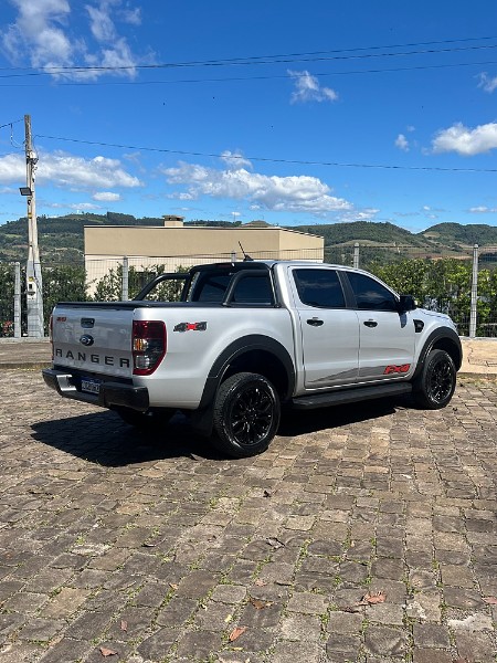 FORD RANGER FX4 3.2 20V 4X4 CD DIESEL AUT. 2023/2023 BOSCO AUTOMÓVEIS GUAPORÉ / Carros no Vale