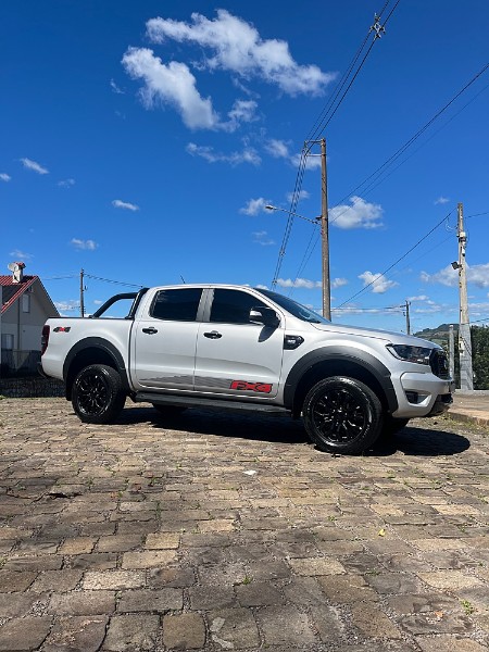 FORD RANGER FX4 3.2 20V 4X4 CD DIESEL AUT. 2023/2023 BOSCO AUTOMÓVEIS GUAPORÉ / Carros no Vale