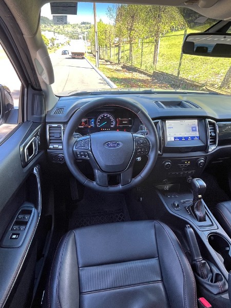 FORD RANGER FX4 3.2 20V 4X4 CD DIESEL AUT. 2023/2023 BOSCO AUTOMÓVEIS GUAPORÉ / Carros no Vale