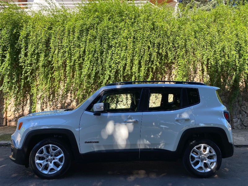 JEEP RENEGADE LNGTD 1.8 2015/2016 ESTAÇÃO DO CARRO ESTRELA / Carros no Vale
