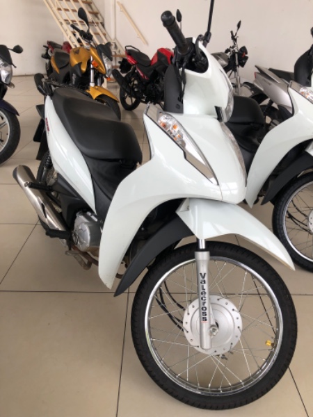 HONDA MOTOS BIZ 110 I * PARTIDA ELÉTRICA* ÓTIMO ESTADO DE CONSERVÇÃO 2022/2022 JASER MOTOS LAJEADO / Carros no Vale