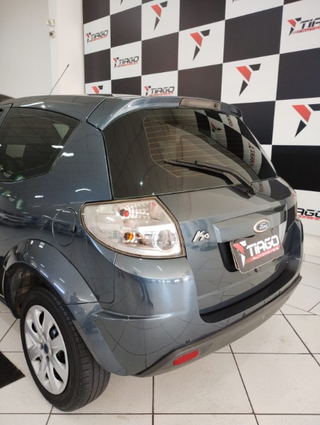 FORD KA 1.0 8V 2012/2012 TIAGO AUTOMÓVEIS VENÂNCIO AIRES / Carros no Vale