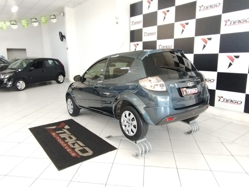 FORD KA 1.0 8V 2012/2012 TIAGO AUTOMÓVEIS VENÂNCIO AIRES / Carros no Vale