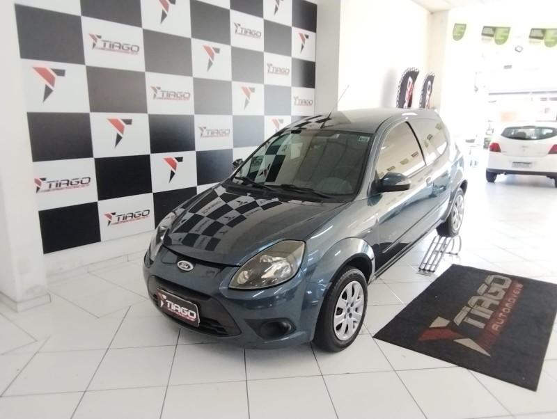 FORD KA 1.0 8V 2012/2012 TIAGO AUTOMÓVEIS VENÂNCIO AIRES / Carros no Vale