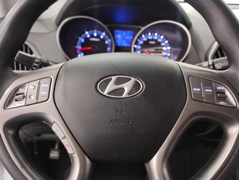HYUNDAI IX 35 IX35 2.0 2017/2017 TIAGO AUTOMÓVEIS VENÂNCIO AIRES / Carros no Vale