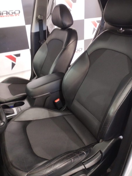 HYUNDAI IX 35 IX35 2.0 2017/2017 TIAGO AUTOMÓVEIS VENÂNCIO AIRES / Carros no Vale