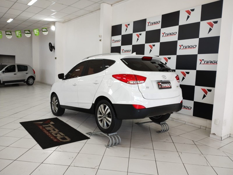 HYUNDAI IX 35 IX35 2.0 2017/2017 TIAGO AUTOMÓVEIS VENÂNCIO AIRES / Carros no Vale