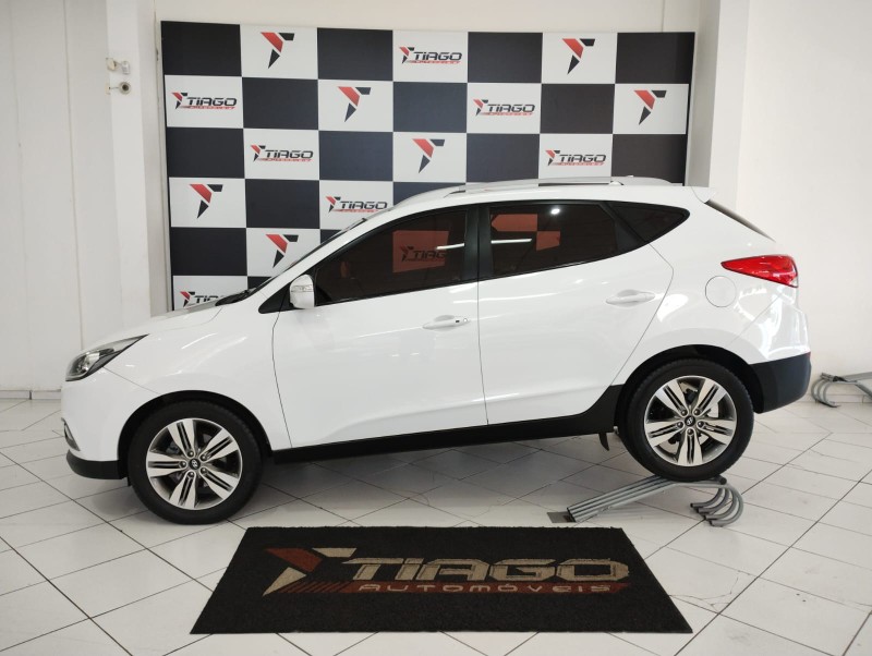HYUNDAI IX 35 IX35 2.0 2017/2017 TIAGO AUTOMÓVEIS VENÂNCIO AIRES / Carros no Vale