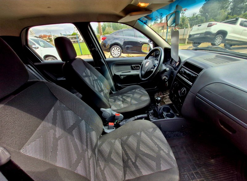 FIAT PALIO 1.0 FIRE 2016/2017 CRUZEIRO MULTIMARCAS CRUZEIRO DO SUL / Carros no Vale