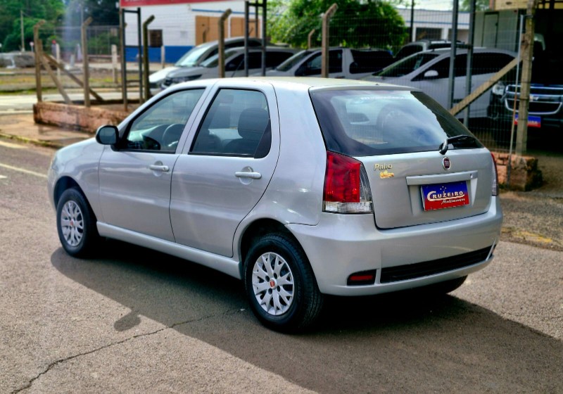FIAT PALIO 1.0 FIRE 2016/2017 CRUZEIRO MULTIMARCAS CRUZEIRO DO SUL / Carros no Vale
