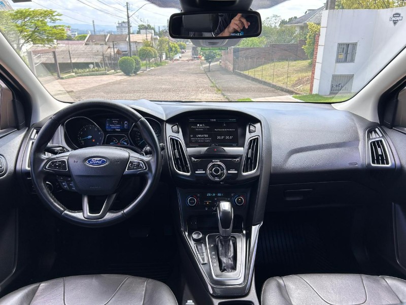 FORD FOCUS FASTBACK TIT./T.PLUS 2.0 FLEX AUT. 2016/2016 LS MULTIMARCAS VENÂNCIO AIRES / Carros no Vale FORD FOCUS FASTBACK TIT./T.PLUS 2.0 FLEX AUT. 2016/2016 LS MULTIMARCAS VENÂNCIO AIRES / Carros no Vale