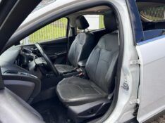 FORD FOCUS FASTBACK TIT./T.PLUS 2.0 FLEX AUT. 2016/2016 LS MULTIMARCAS VENÂNCIO AIRES / Carros no Vale