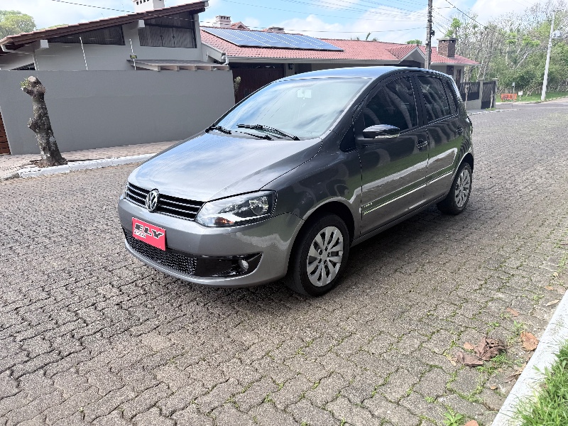 VOLKSWAGEN FOX 1.6 PRIME G2 2011/2011 ELY AUTOMÓVEIS LAJEADO / Carros no Vale