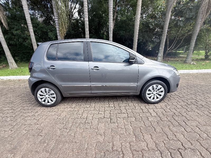 VOLKSWAGEN FOX 1.6 PRIME G2 2011/2011 ELY AUTOMÓVEIS LAJEADO / Carros no Vale