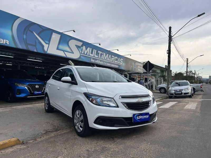 CHEVROLET ONIX HATCH LT 1.4 8V FLEXPOWER 5P MEC. 2014/2014 LS MULTIMARCAS VENÂNCIO AIRES / Carros no Vale