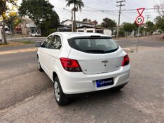 CHEVROLET ONIX HATCH LT 1.4 8V FLEXPOWER 5P MEC. 2014/2014 LS MULTIMARCAS VENÂNCIO AIRES / Carros no Vale