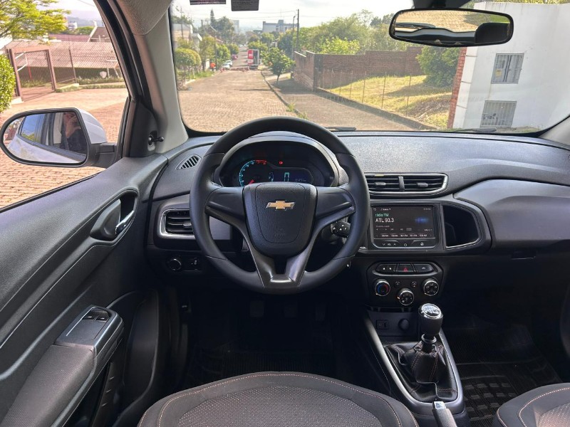 CHEVROLET ONIX HATCH LT 1.4 8V FLEXPOWER 5P MEC. 2014/2014 LS MULTIMARCAS VENÂNCIO AIRES / Carros no Vale