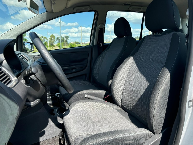 VOLKSWAGEN SPACEFOX 1.6 /2011 RT 811 VEÍCULOS ARROIO DO MEIO / Carros no Vale