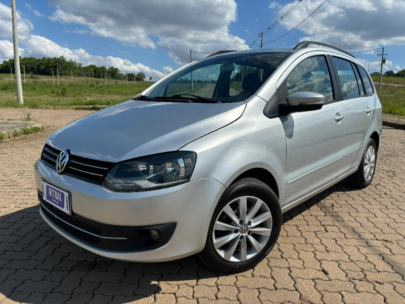 VOLKSWAGEN SPACEFOX 1.6 /2011 RT 811 VEÍCULOS ARROIO DO MEIO / Carros no Vale