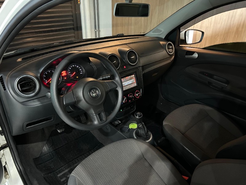 VOLKSWAGEN SAVEIRO 1.6 CE /2014 IDEAL VEÍCULOS LAJEADO / Carros no Vale