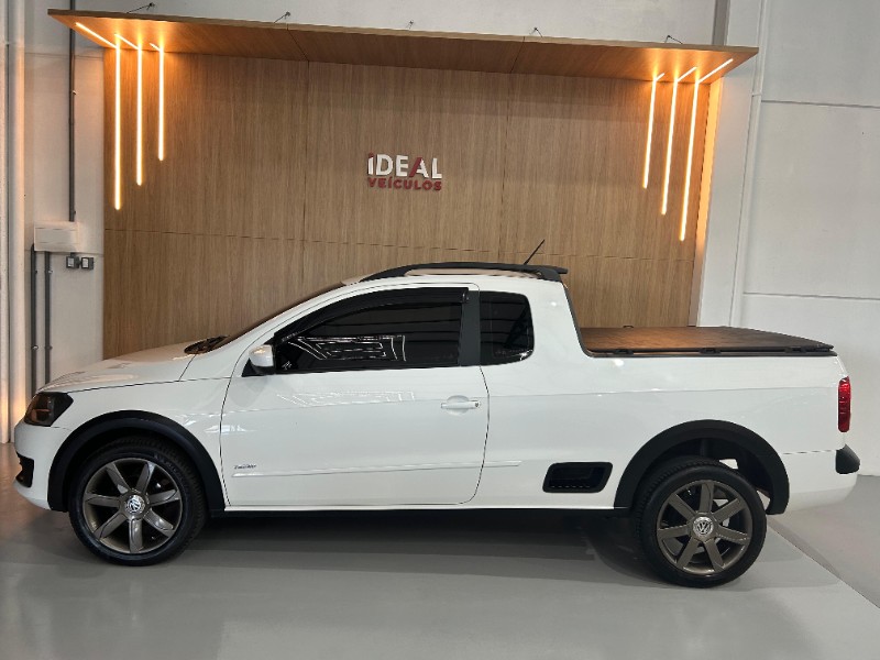 VOLKSWAGEN SAVEIRO 1.6 CE /2014 IDEAL VEÍCULOS LAJEADO / Carros no Vale