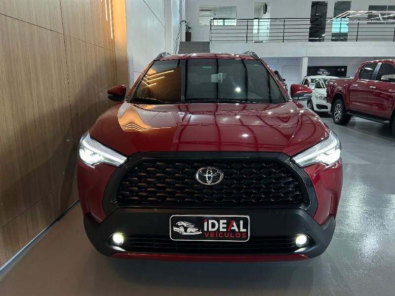 TOYOTA COROLLA CROSS XRE /2022 IDEAL VEÍCULOS LAJEADO / Carros no Vale