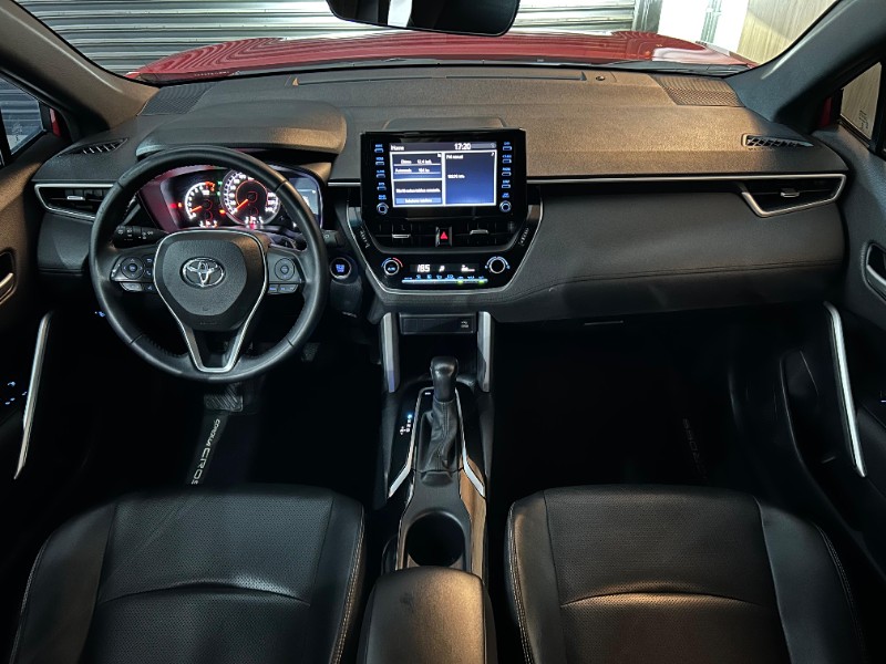 TOYOTA COROLLA CROSS XRE /2022 IDEAL VEÍCULOS LAJEADO / Carros no Vale