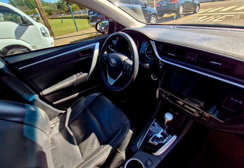 TOYOTA COROLLA 1.8 XEI 16V GASOLINA 4P AUTOMÁTICO 2018/2019 CRUZEIRO MULTIMARCAS CRUZEIRO DO SUL / Carros no Vale