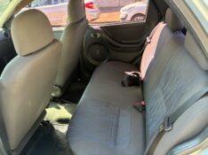 CHEVROLET CELTA SPIRIT/ LT 1.0 MPFI 8V FLEXP. 5P 2004/2005 COMPLETO VEÍCULOS GUAPORÉ / Carros no Vale