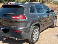 JEEP CHEROKEE LIMITED 3.2 V6 2014/2014 ESTAÇÃO DO CARRO ESTRELA / Carros no Vale