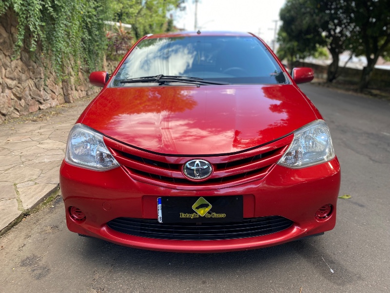 TOYOTA ETIOS XS 1.3 2012/2013 ESTAÇÃO DO CARRO ESTRELA / Carros no Vale