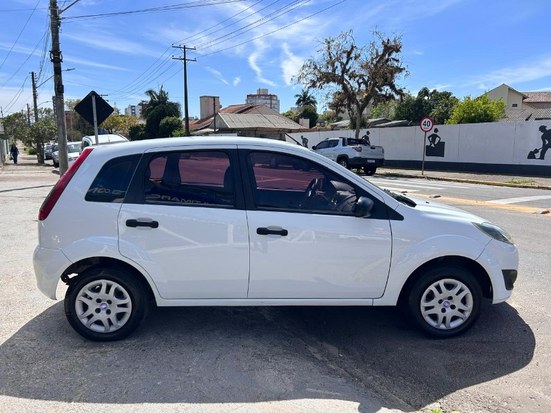 FORD FIESTA 1.6 8V FLEX/CLASS 1.6 8V FLEX 5P 2011/2011 LS MULTIMARCAS VENÂNCIO AIRES / Carros no Vale