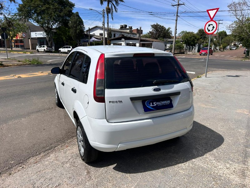 FORD FIESTA 1.6 8V FLEX/CLASS 1.6 8V FLEX 5P 2011/2011 LS MULTIMARCAS VENÂNCIO AIRES / Carros no Vale