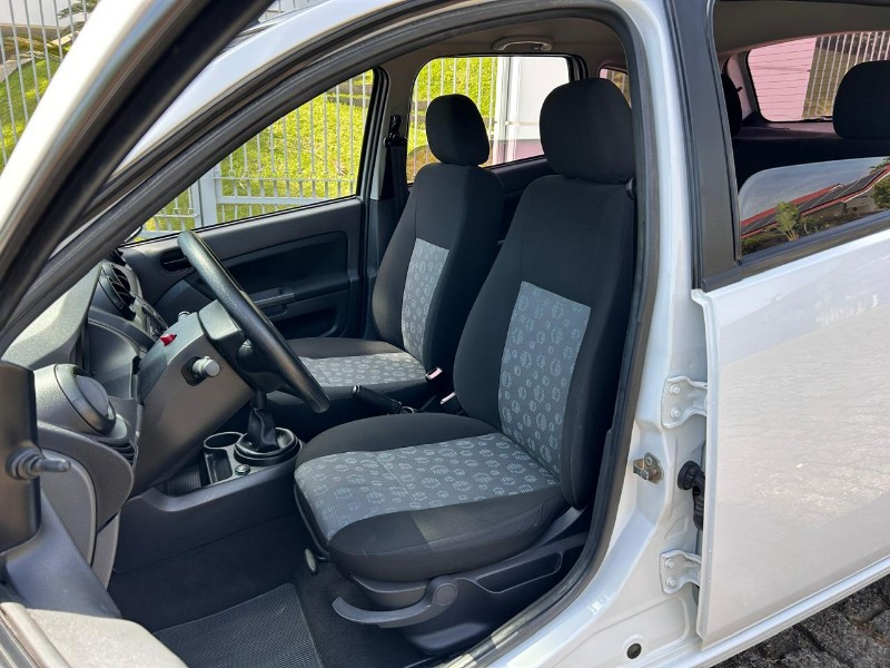 FORD FIESTA 1.6 8V FLEX/CLASS 1.6 8V FLEX 5P 2011/2011 LS MULTIMARCAS VENÂNCIO AIRES / Carros no Vale